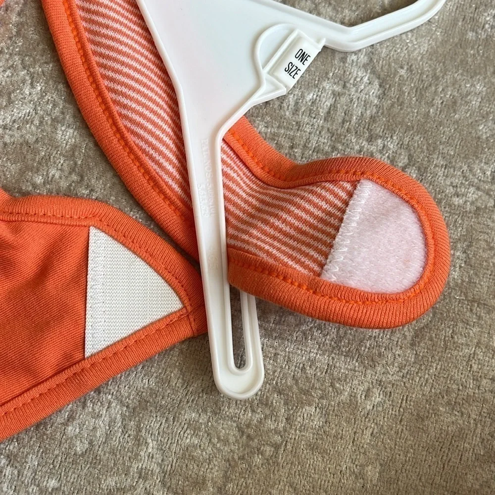 Brand New Set of 2 Carter’s Cloth Baby Bibs Orange Halloween Tiger Jungle Animal